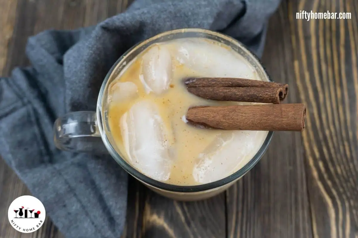 Enjoy this simple and tasty Gingerbread White Russian Cocktail and get all the holiday feels. You'll be rockin' round the Christmas tree in no time!